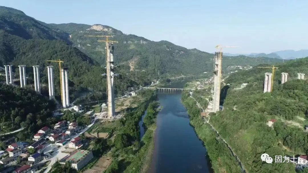 内蒙古固力士参与湖南炉慈高速建设，助力区域经济发展